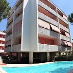 Apartman With Pool Access And Terrace