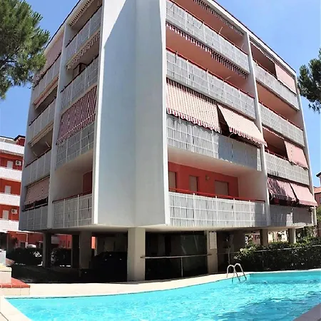 Διαμέρισμα With Pool Access And Terrace