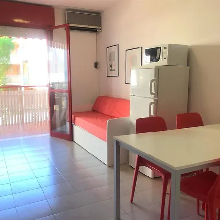 Apartman With Pool Access And Terrace *